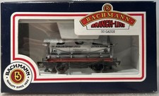 BACHMANN (33-507) 14 Ton Tank Wagon ‘DCL - The Distillers Company Limited’  