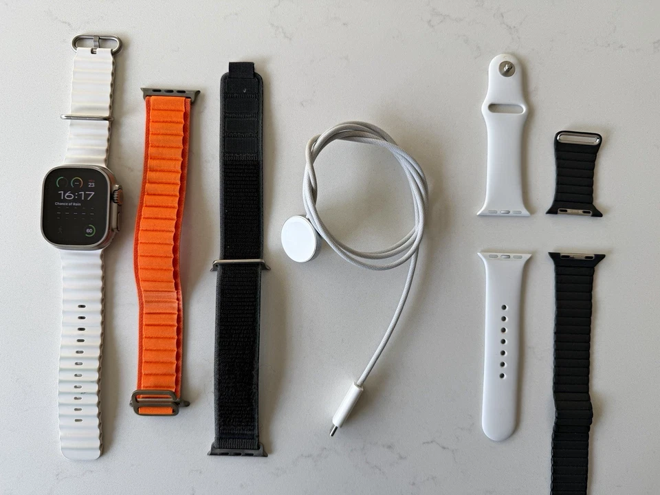 Apple Watch Ultra, photo 1 of 5