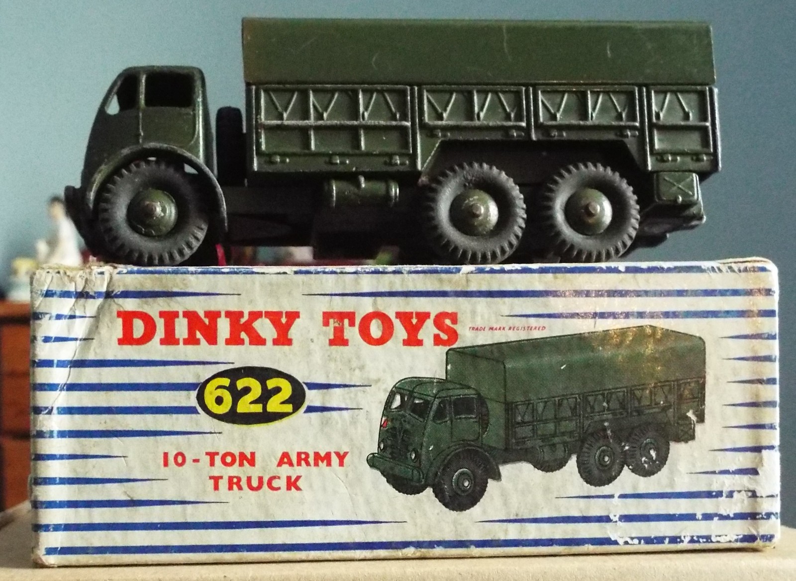 Dinky 622, 10 Ton Army Truck - Free Price Guide & Review