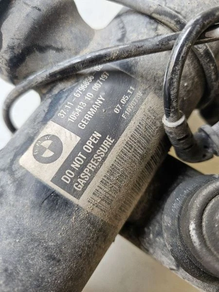 BMW 550i 2011-2015 tracción trasera pasajero amortiguador delantero con EDC fabricante de equipos originales usado 679685602 Foto 2 de 4