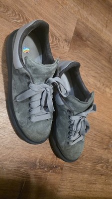 Alexander McQueen Men's  Oversize  Suede Sneaker Size 42