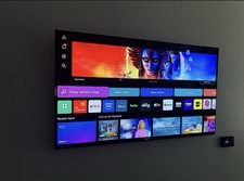 LG OLED65C2 65in OLED 4K 2160p Smart TV w/ webOS Appstore HDMI Black