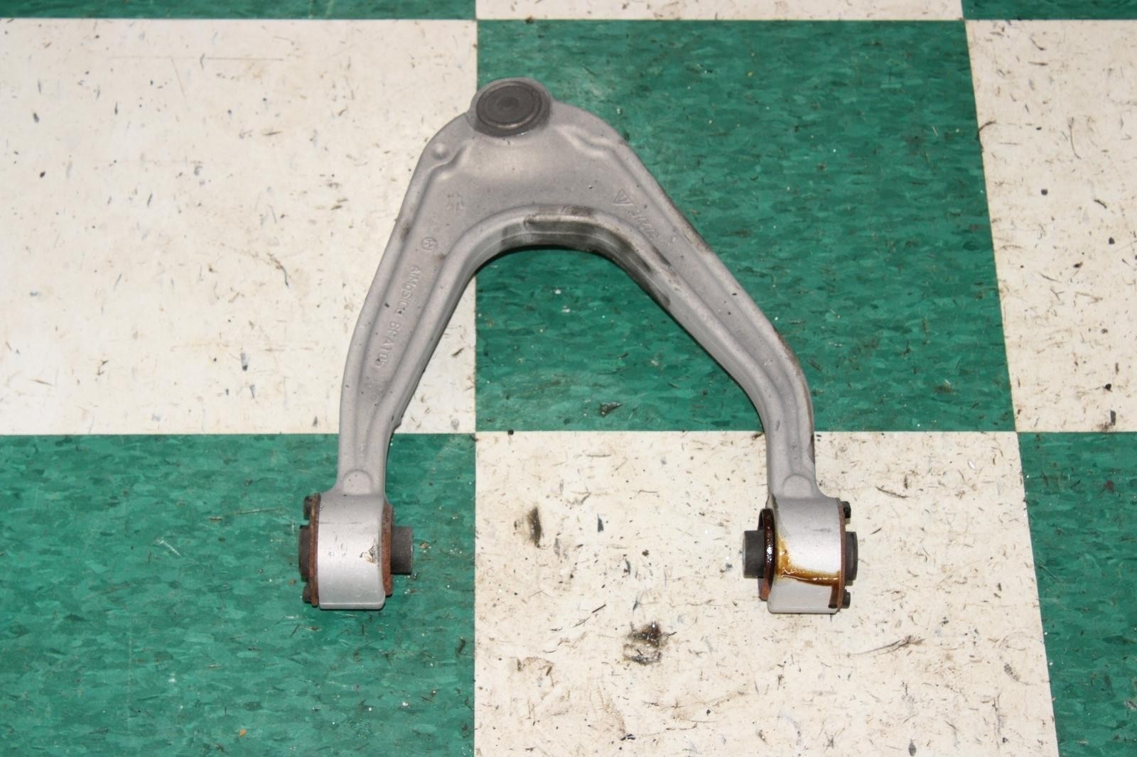 Maserati Ghibli 2014-2021 Front Right Upper Control arm
