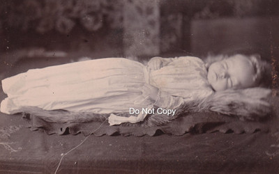 Viktorianisches CDV-Foto verstorbenes Säugling Post Mortem Kind Matkin Studio Lincoln