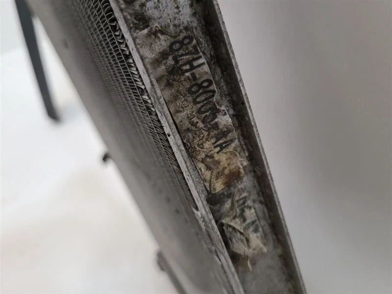 1997-2001 FORD MUSTANG 4.6L Radiator 8 Cylinder F8ZZ8005AA 97-01 - Изображение 4 из 4