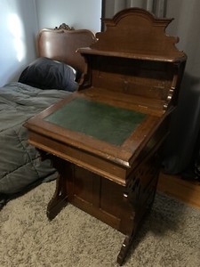 Antique Vintage Captains Davenport Desk