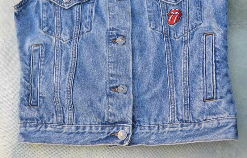 Chaleco vaquero Forever 21 The Rolling Stones talla mujer S. Foto 3 de 4