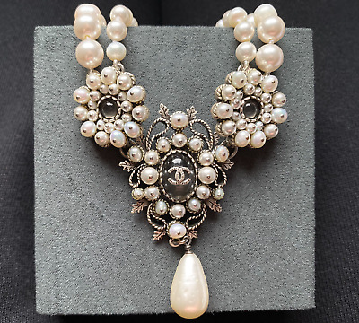 Chanel Pearl Antiqued Silver Leaf CC Logo Statement Necklace Fall 2015 