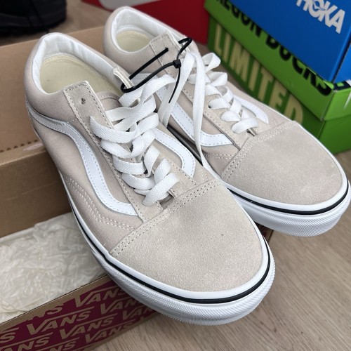 BNIB VANS Old Skool Low Top Sneakers M6 W7.5