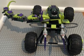 99% complete Lego Ninjago 9445 Fangpyre Truck Ambush - no minifigures