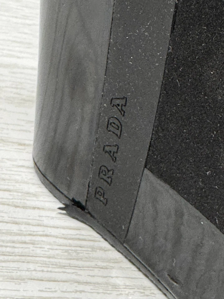 普拉达黑色专利和天鹅绒楔形带踝带 9 码 — 第 3/4 张图片