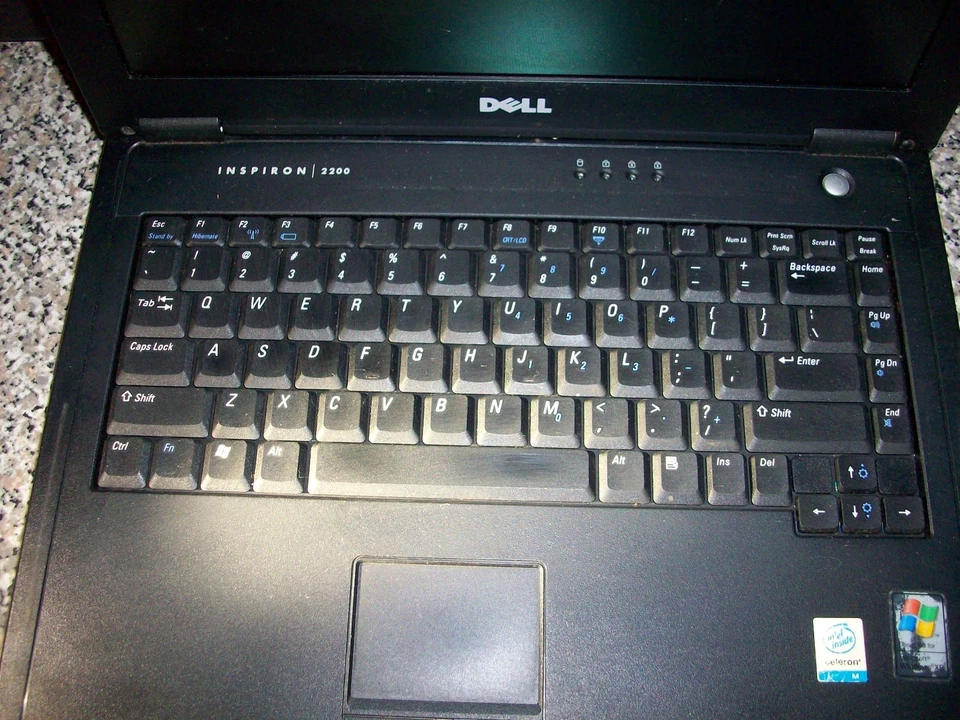 Computadora portátil completa Dell Inspiron 2200 14" ¿no probada VA TECH? Foto 3 de 4