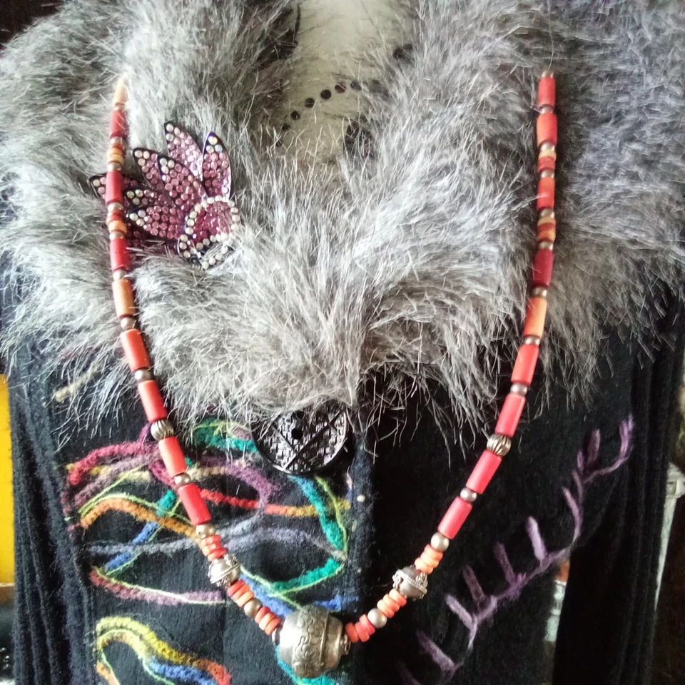 Indian silver and Himalayan coral necklace No33 - Image 4 of 4