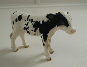 schleich toy cows