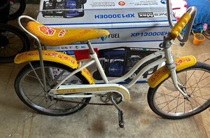 Vintage Huffy Cactus Flower Bicycle Banna Seat 70s