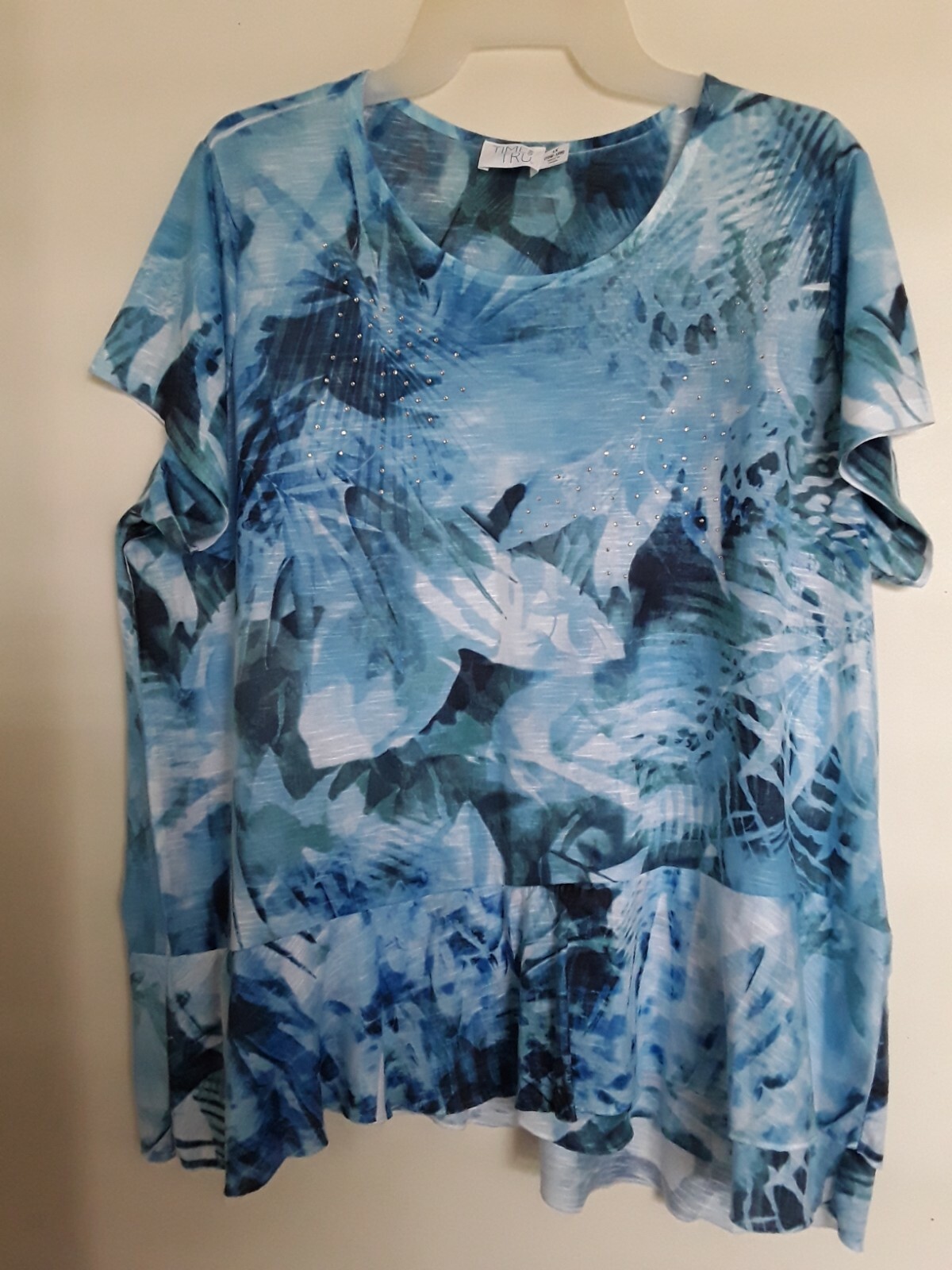 Time and Tru Womens Blue Embellished Short Sleeve Top Size 1X Plus Size