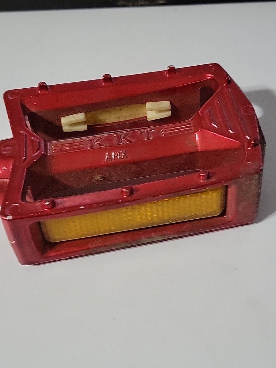 Old School NOS Single KKT AMX 1/2 right pedal bmx bike Red