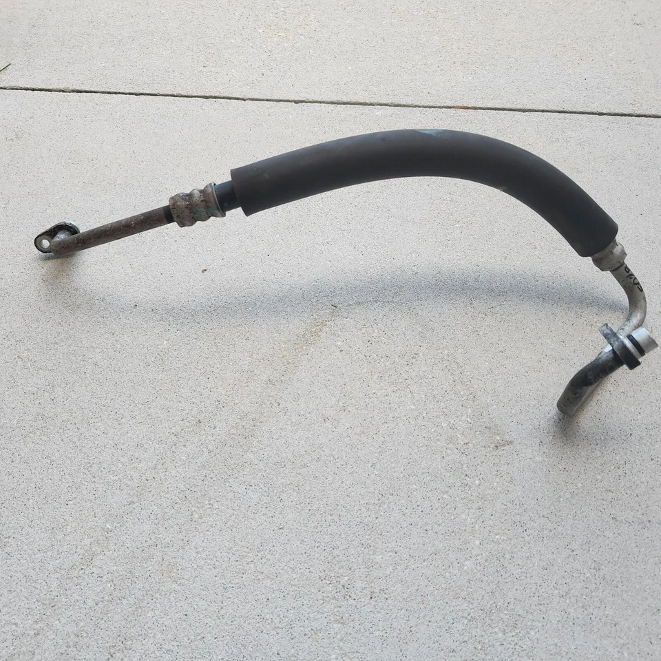 Manguera de aire acondicionado Nissan Rogue Select 2008-2015 # 5351301820 OEM* Foto 3 de 4