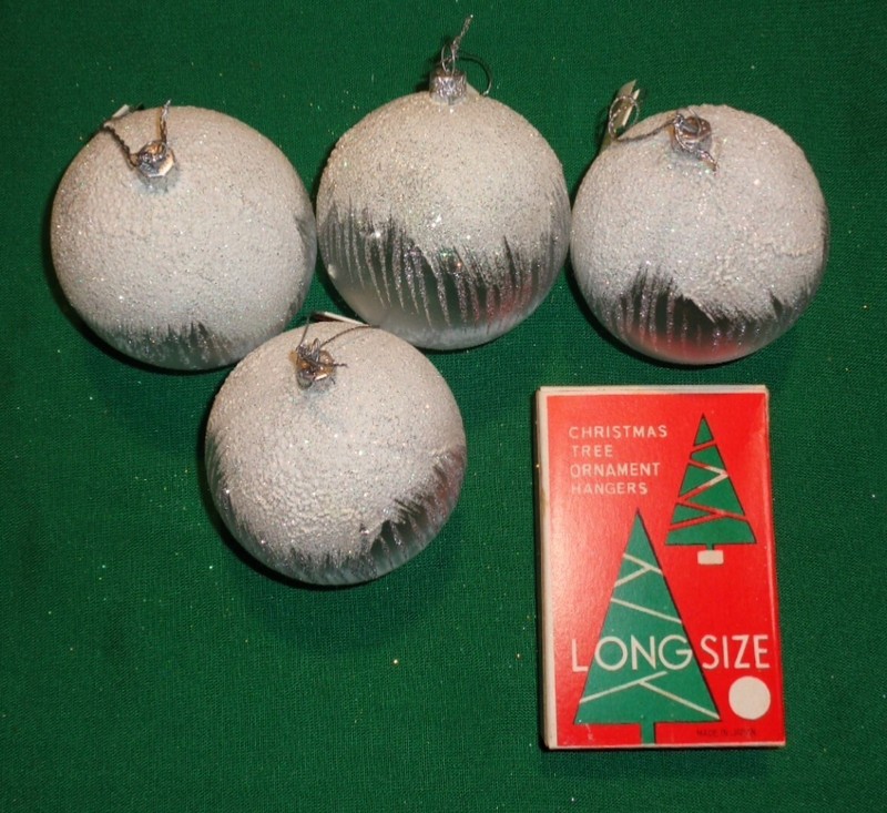 4 Vtg. Clear Plastic frosted balls NWT and new box of wire Ornament Hangers