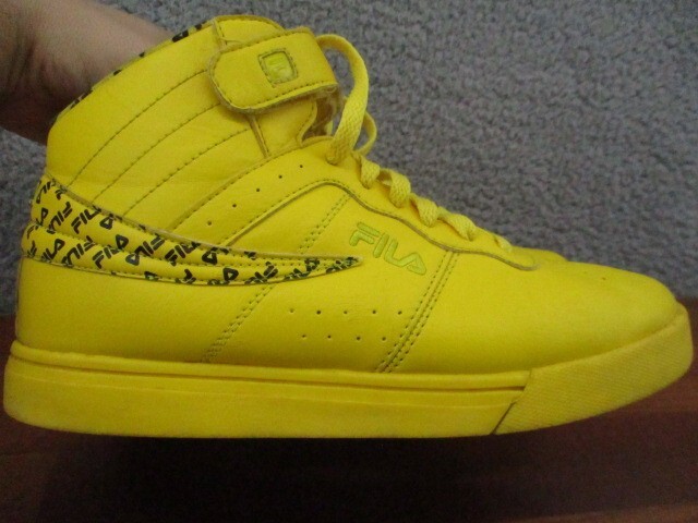 Fila Mens Vulc 13 Bandana Athletic Shoes Yellow Black High 