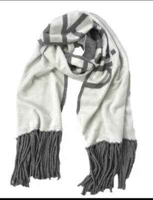 Calvin Klein Logo Jacquard Scarf W/Fringe Trim Heather Gray/White MSRP  NEW