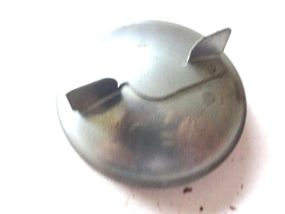 NOS 1940'S 1950'S CHEVY CAR TRUCK TAMPA DE GASOLINA COMBUSTÍVEL EATON - Imagem 3 de 4