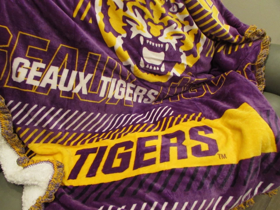 LSU Geaux Tigers Manta Sherpa Nube Gran Tamaño Reversible Louisiana Foto 2 de 4