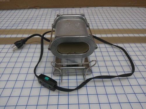 Gold 'N Hot Ceramic Heater Stove w/ Adjustable Rack Model GH 5000 - Picture 9 of 12