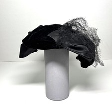 VTG Women Fascinator Hat Black Velvet Satin Netting Veil Formal Occasion Party