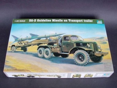 SA-2 Guideline Missile on Transport trailer / 1:35 - Trumpeter / 00204