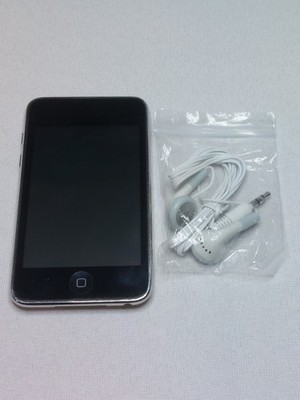 Apple A1288 iPod Touch 2nd Gen Black Silver 8GB - Tested - Fast