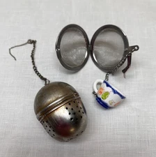 Small Loose Leaf Tea Strainer with Snap Closure and Vintage Herb Seeper