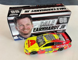 #88 Dale Earnhardt Jr., 2017 Axalta Service King/600 Starts, AUTOGRAPH, 1 of 288