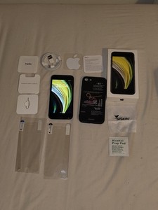 Apple iPhone SE - 64GB - Space Grau (Entsperrt)