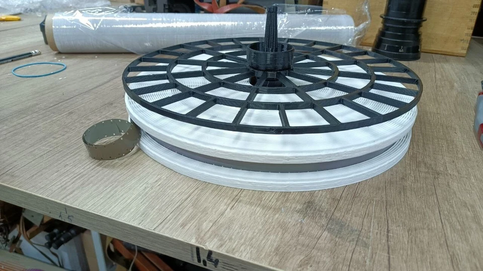 LOMO UPB-1A Universal Film Developing Tank Processing 8/16/35mm 10/30/60m length - Image 3 of 4