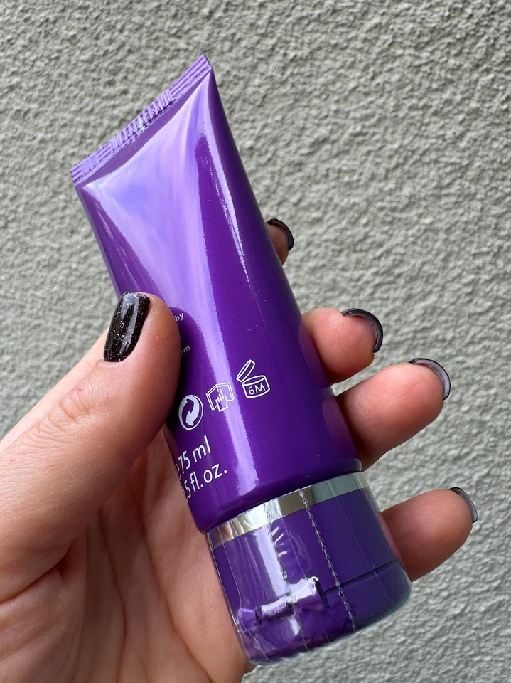 crema de manos para mujer Foto 3 de 4