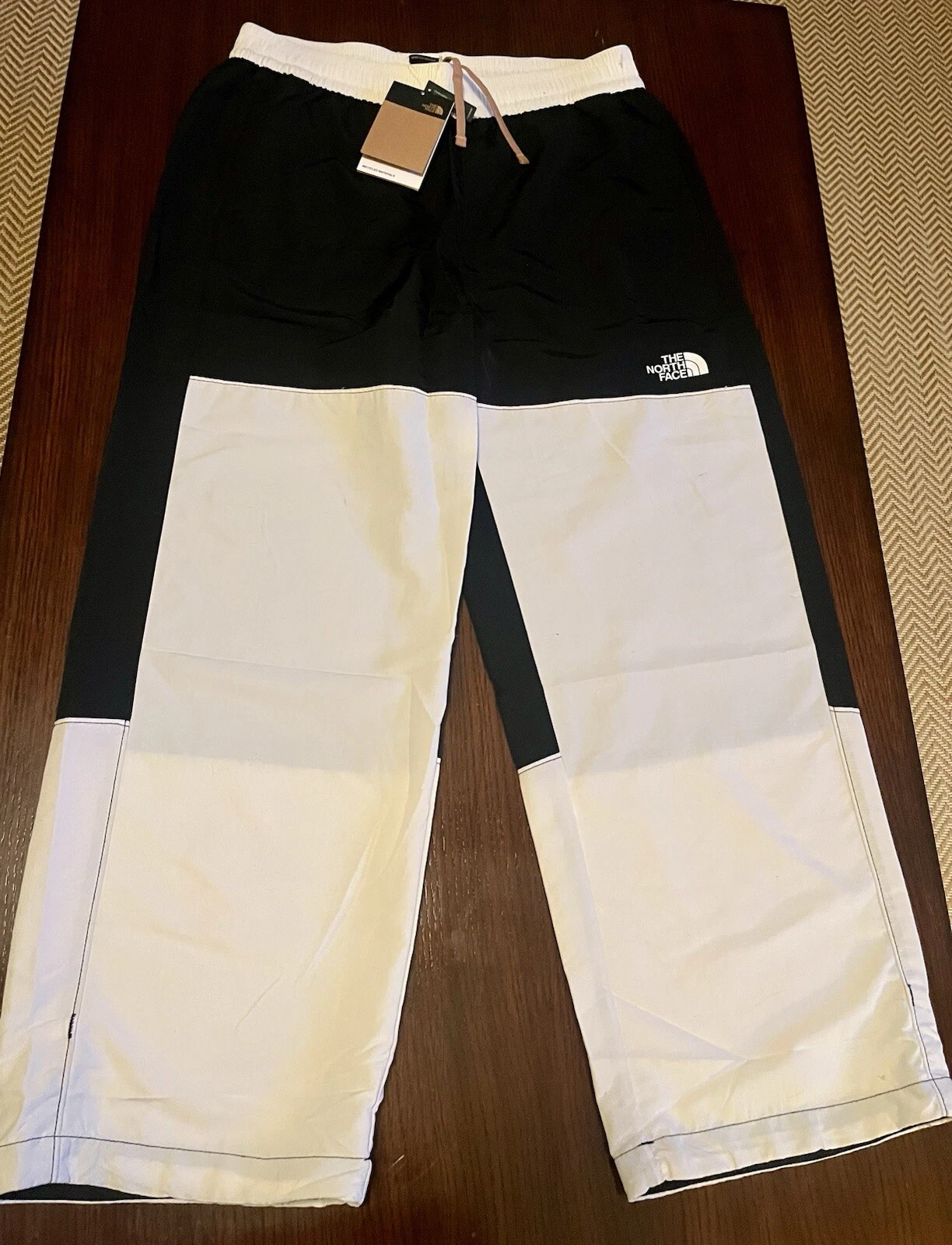 THE NORTH FACE Women’s Nylon Easy Pants - Size L $90