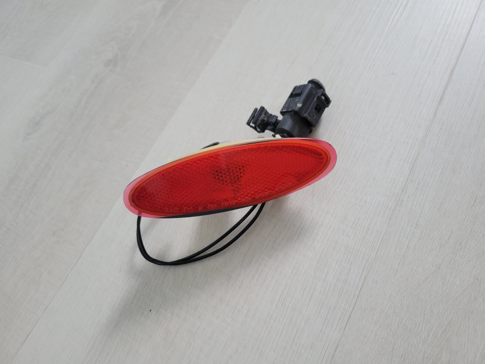 OEM Bentley Gt Gtc Flying Spur Rear Bumper left or right side marker light