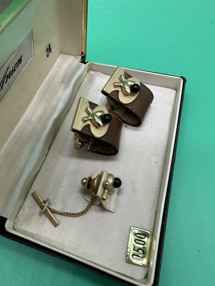 JUEGO DE CLIPS DE BARRA DE CORBATA Y GEMELOS TONO DORADO ANSON VINTAGE PARA HOMBRE Cuero Marrón Foto 3 de 4