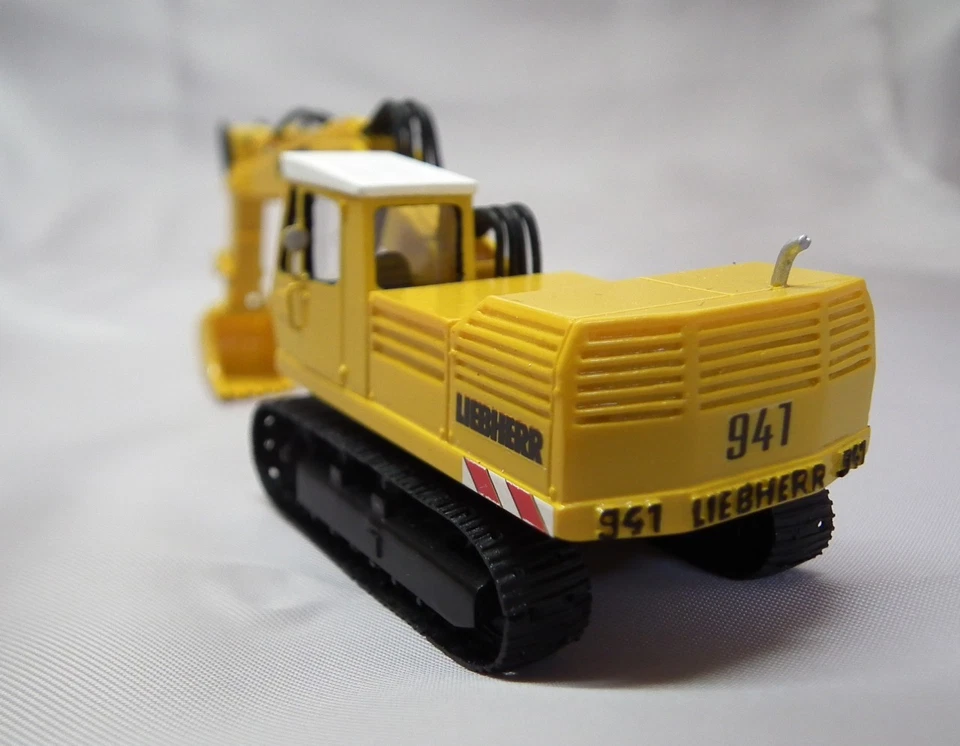 HO 1/87 Liebherr 941 - Ready Made Resin Model by Fankit Models - Image 2 of 4