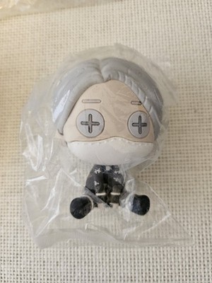 UK Verkäufer, Large Identity V, Embalmer PUNY BEANS Figur Ichiban Kuji, Japan