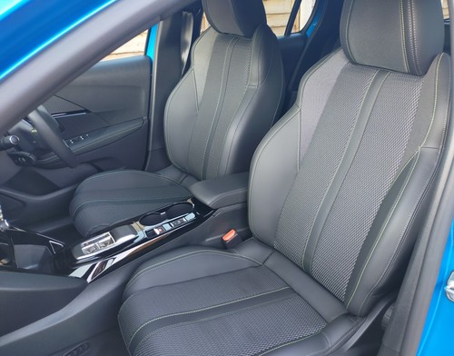 2024 (74 reg) Peugeot E-208 51 kWh GT 5dr Auto (7.4kW Charger) - Picture 14 of 24