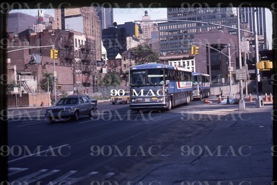 GREYHOUND. MCI COACH #5004. NYC (NY). Original Slide 1982.
