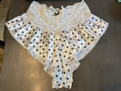 1 Pair of Vintage Escapades black & White Panties Second Skin Lace Size LG NWOT