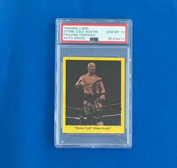 STONE COLD STEVE AUSTIN SIGNED 1997 CARDINAL WWF TRIVIA ROOKIE CARD PSA/DNA