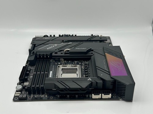 ASUS ROG Strix X670E-E Gaming WiFi AM5 ATX AMD Motherboard READ/FOR PARTS - Bild 4 von 9