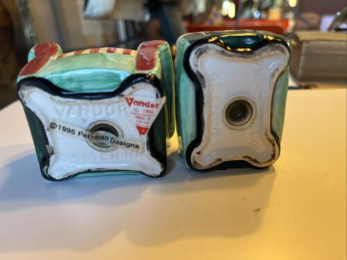 Vintage 1995 Vandor Cherry Recliner & Ottoman Novelty Salt & Pepper Shaker Set - Picture 6 of 6