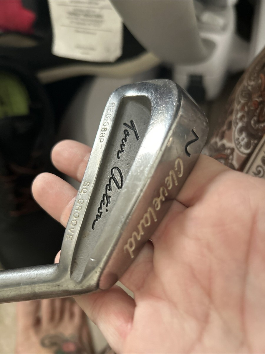 Mens Cleveland tour action iron golf set (numbers 9,8,7,6,5,4,2