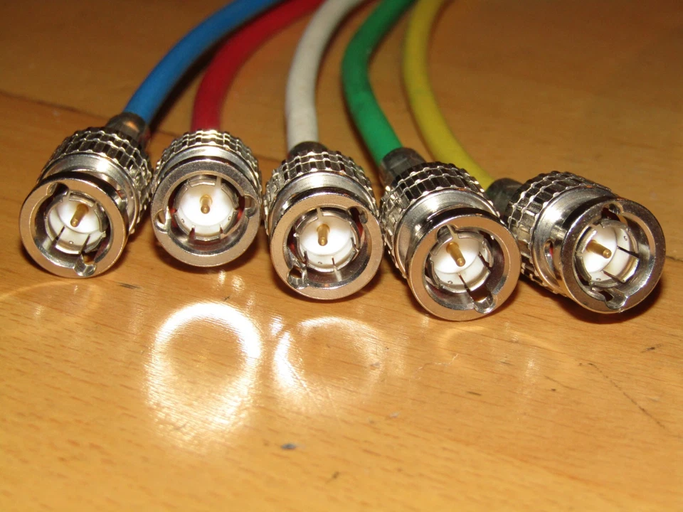 Canare V5-3C 25' Five channel 75 Ohm Coaxial RGBHV BNC/BNC Video Cable - Image 4 of 4