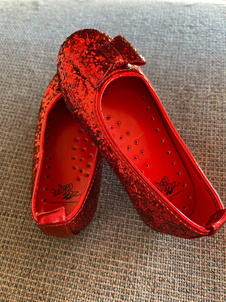 Authentic The Wizard Of Oz Dorothy Ruby Sequin Shoes Kids Sz. Small Read* - Image 4 of 4